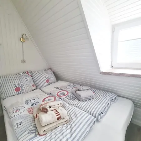 Luett Hues 2 Ferienhaus *